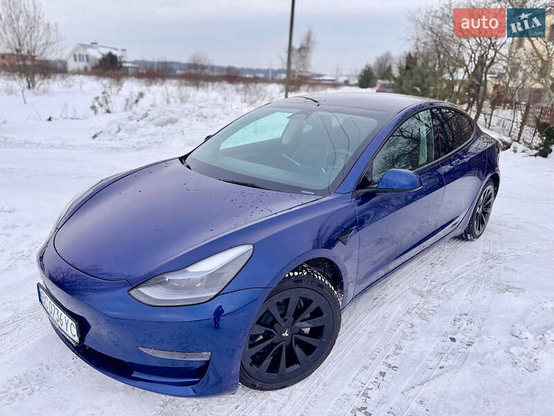 Tesla Model 3 2022