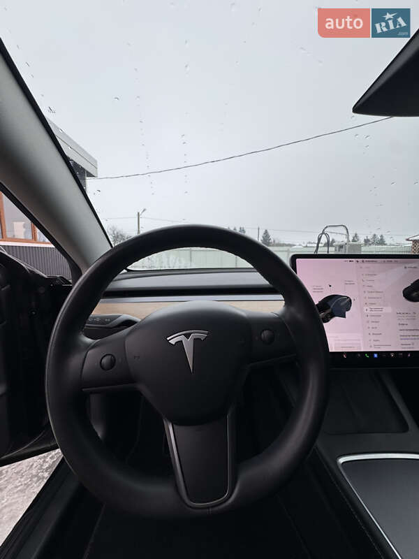 Седан Tesla Model 3 2021 в Винниках фото 19 Седан Tesla Model 3 2021 в Винниках