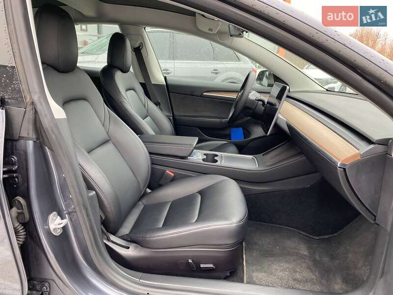 Седан Tesla Model 3 2021 в Львове фото 17 Седан Tesla Model 3 2021 в Львове