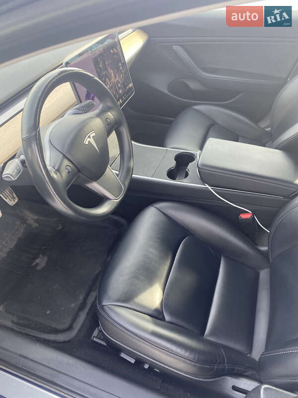 Седан Tesla Model 3 2018 в Харкові