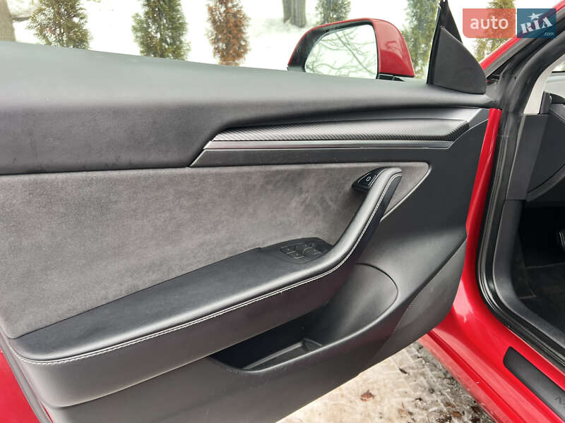 Седан Tesla Model 3 2022 в Львове фото 23 Седан Tesla Model 3 2022 в Львове