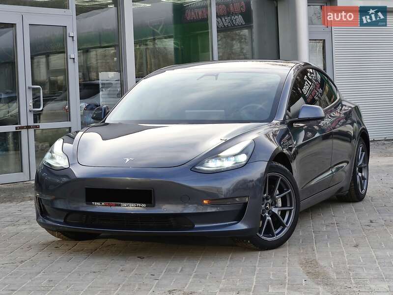 Седан Tesla Model 3 2021 в Днепре