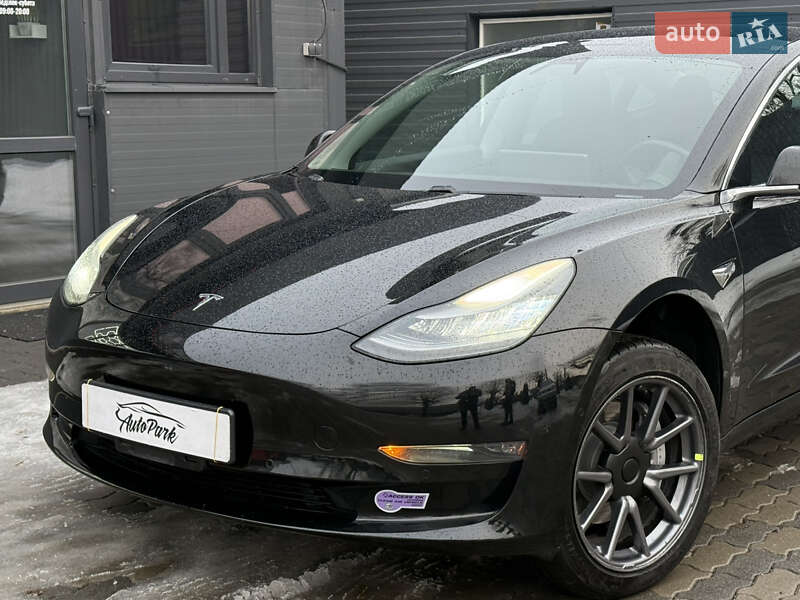 Седан Tesla Model 3 2019 в Черновцах фото 11 Седан Tesla Model 3 2019 в Черновцах