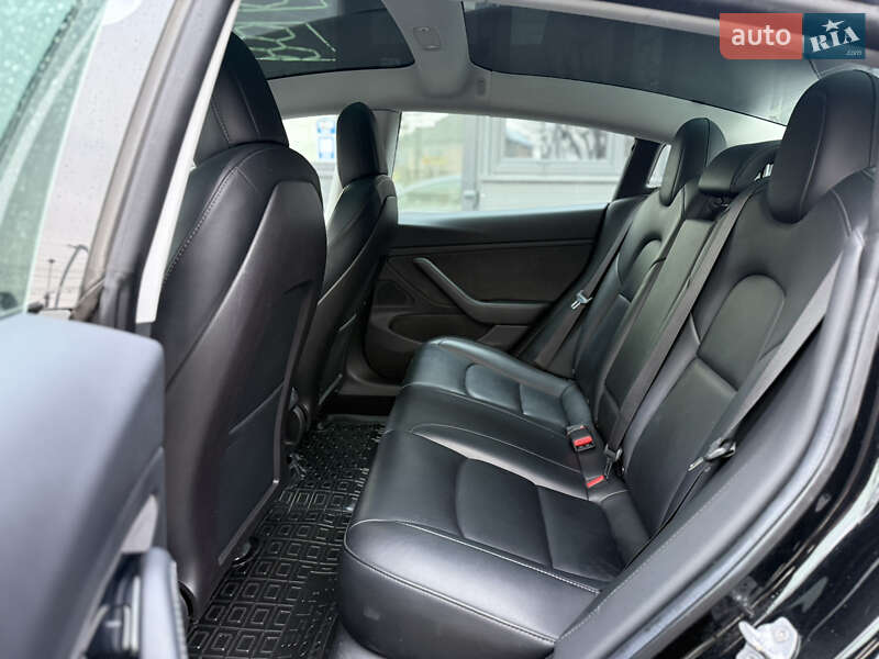 Седан Tesla Model 3 2019 в Черновцах фото 15 Седан Tesla Model 3 2019 в Черновцах