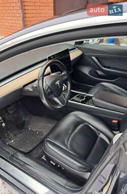 Седан Tesla Model 3 2018 в Луцке
