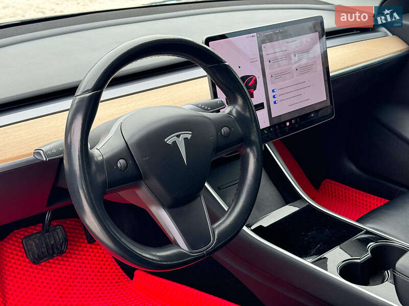 Седан Tesla Model 3 2018 в Вінниці фото 19 Седан Tesla Model 3 2018 в Вінниці