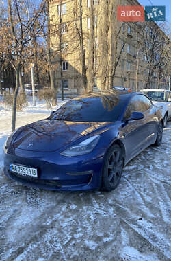 Седан Tesla Model 3 2022 в Українці