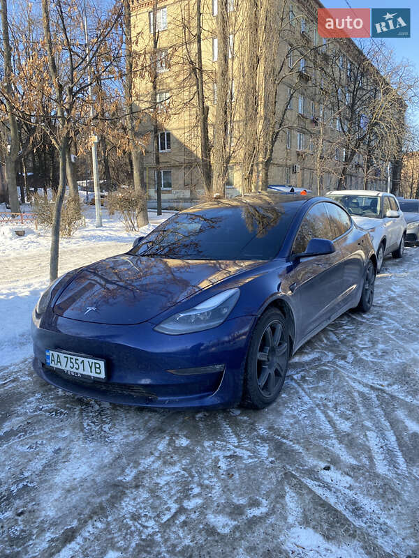 Tesla Model 3 2022