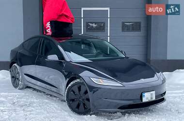 Седан Tesla Model 3 2024 в Києві