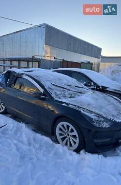 Седан Tesla Model 3 2023 в Луцьку