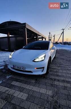 Седан Tesla Model 3 2019 в Львові