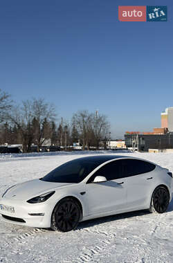 Седан Tesla Model 3 2021 в Києві