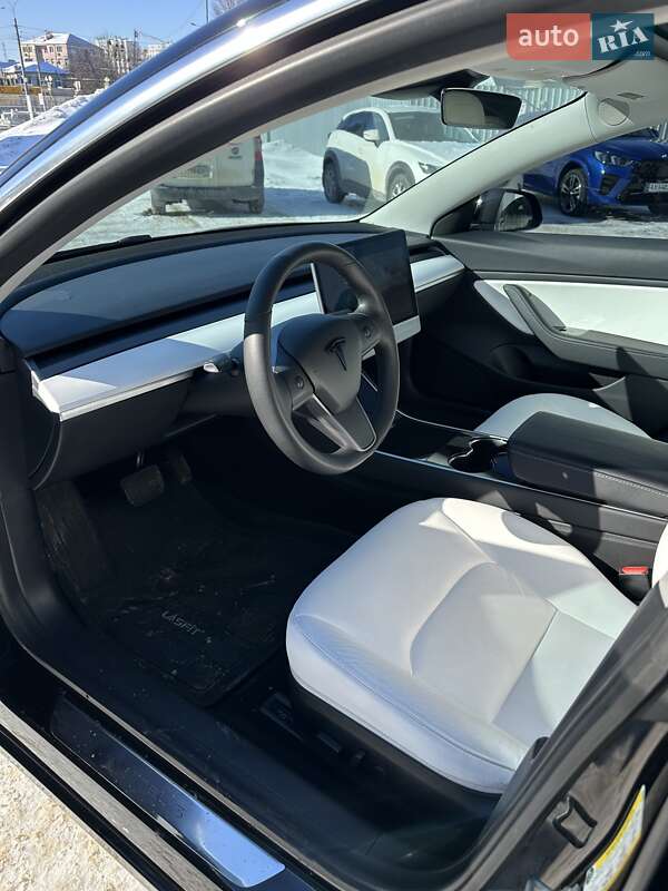 Седан Tesla Model 3 2020 в Харькове