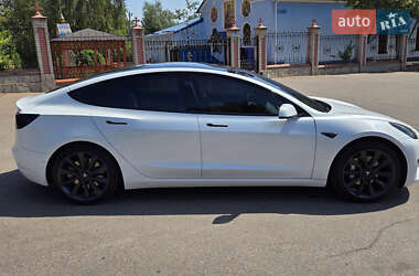 Седан Tesla Model 3 2020 в Кривому Розі