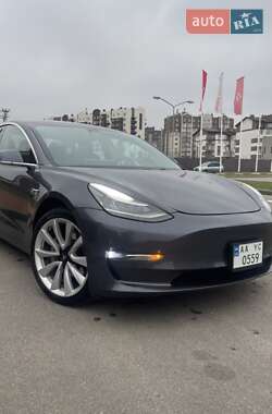 Седан Tesla Model 3 2018 в Виннице