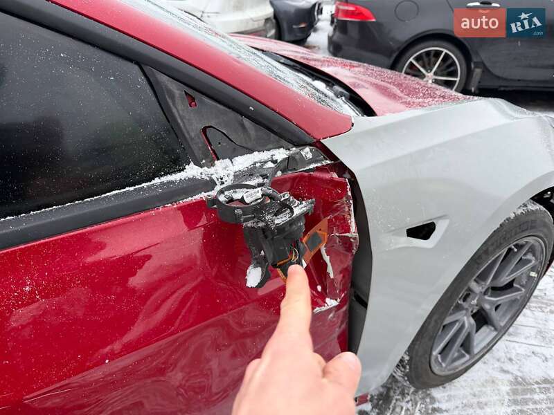 Седан Tesla Model 3 2019 в Луцке