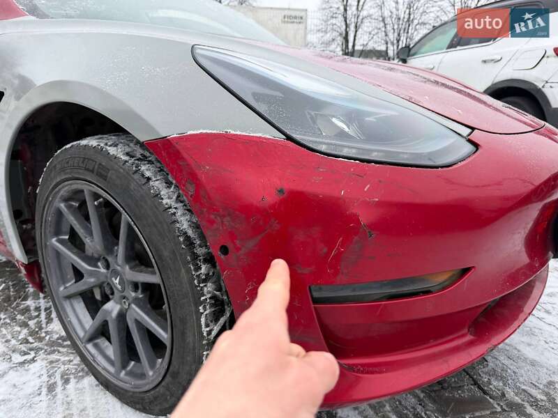Седан Tesla Model 3 2019 в Луцке