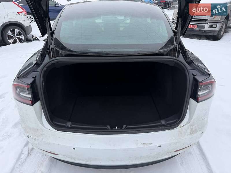 Седан Tesla Model 3 2019 в Луцьку