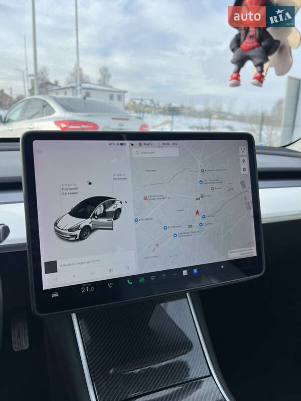 Седан Tesla Model 3 2020 в Львове