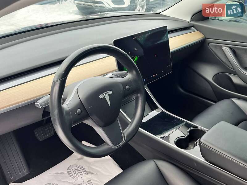 Седан Tesla Model 3 2018 в Луцьку фото 13 Седан Tesla Model 3 2018 в Луцьку
