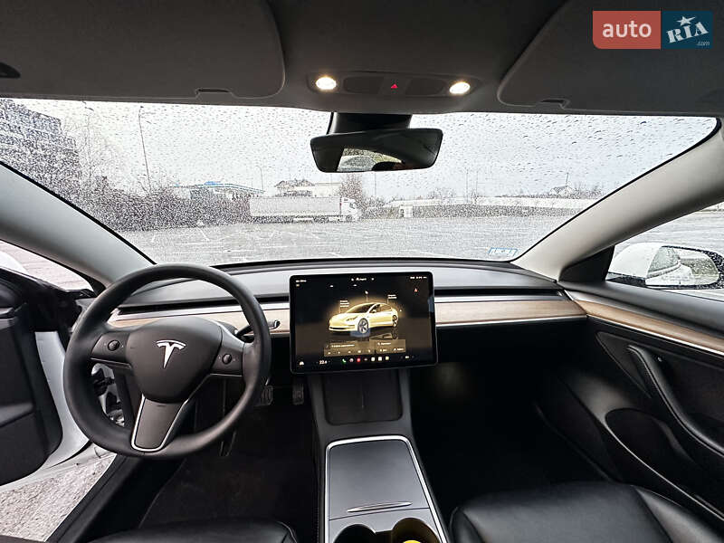 Седан Tesla Model 3 2022 в Ужгороде фото 24 Седан Tesla Model 3 2022 в Ужгороде