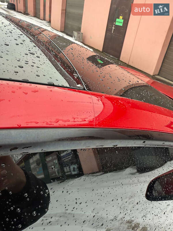 Седан Tesla Model 3 2022 в Бродах