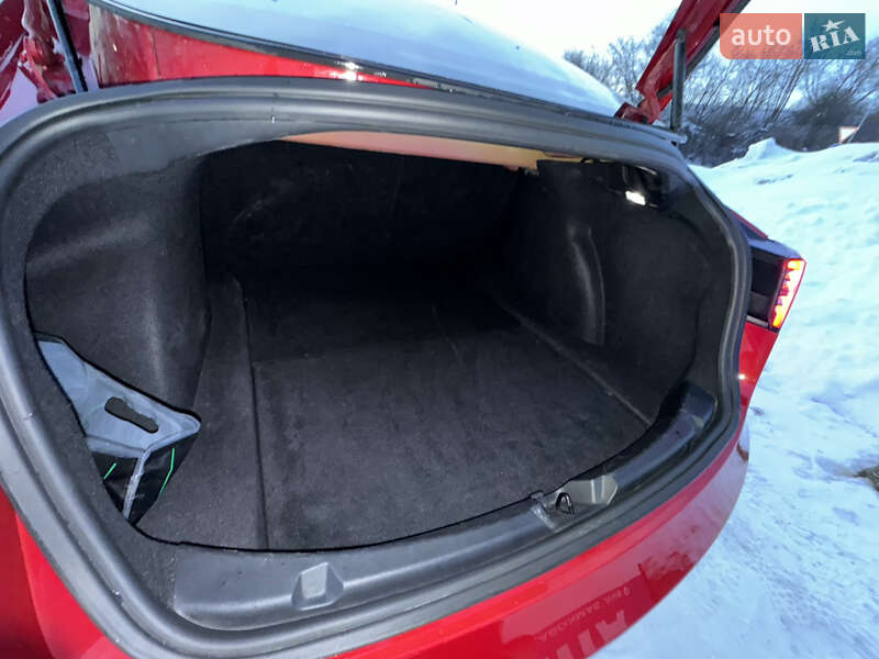 Седан Tesla Model 3 2019 в Тернополе фото 26 Седан Tesla Model 3 2019 в Тернополе