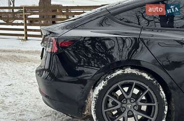 Седан Tesla Model 3 2022 в Киеве