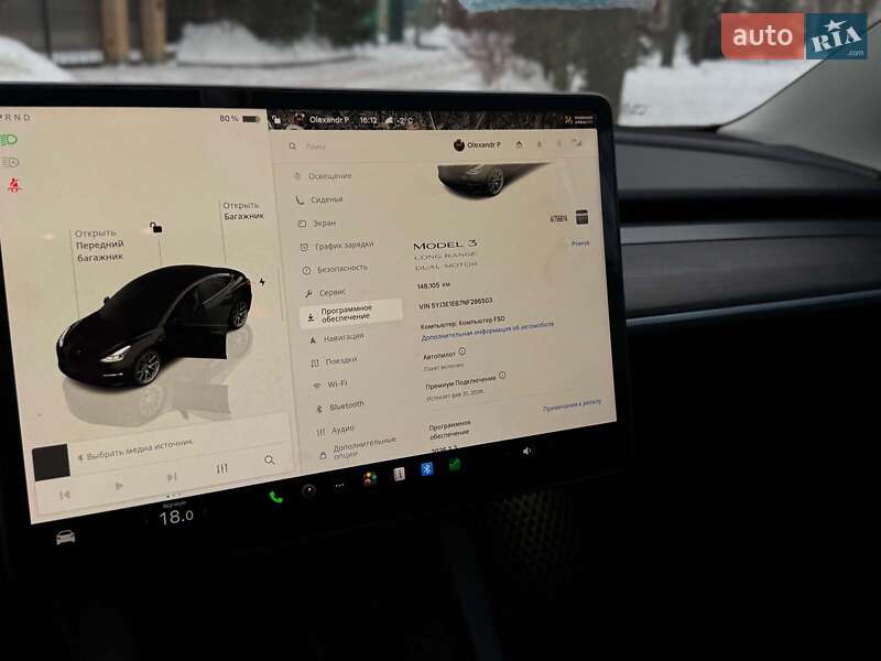 Седан Tesla Model 3 2022 в Киеве