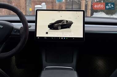 Седан Tesla Model 3 2022 в Киеве