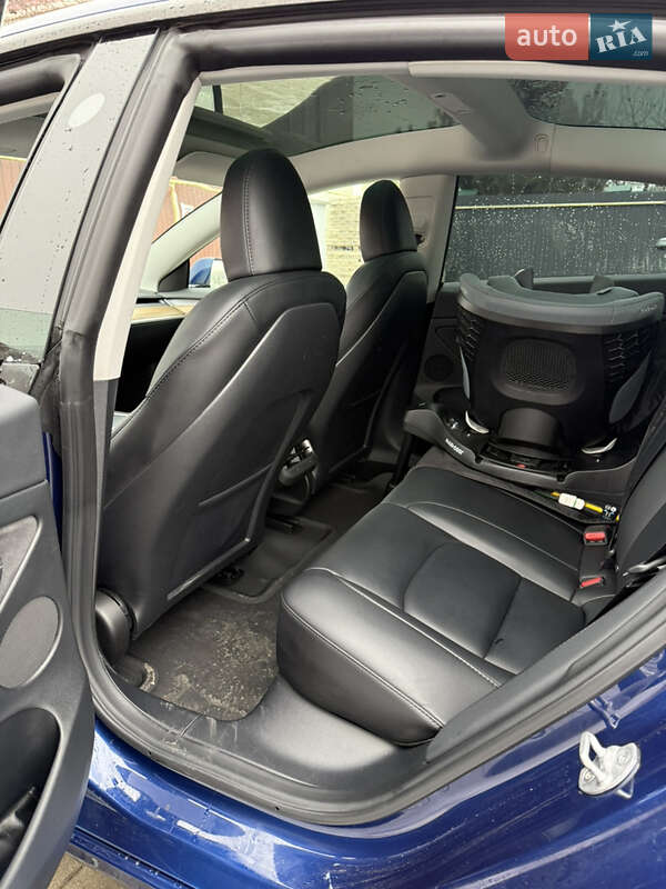 Седан Tesla Model 3 2023 в Одесі фото 7 Седан Tesla Model 3 2023 в Одесі