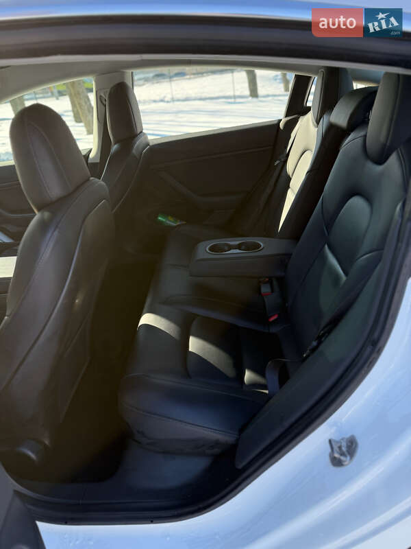 Седан Tesla Model 3 2018 в Киеве фото 18 Седан Tesla Model 3 2018 в Киеве