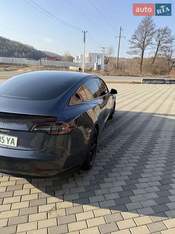Седан Tesla Model 3 2018 в Виноградове