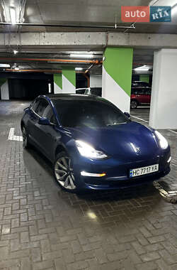 Седан Tesla Model 3 2020 в Львові