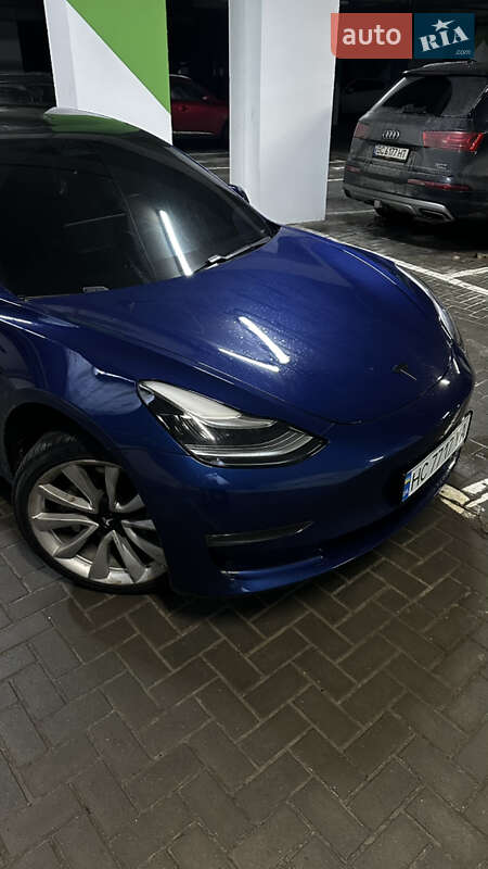 Седан Tesla Model 3 2020 в Львові фото 13 Седан Tesla Model 3 2020 в Львові
