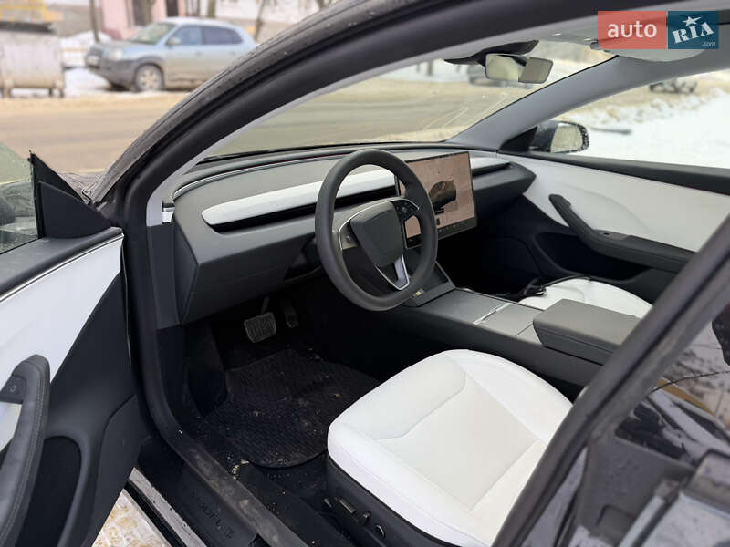 Седан Tesla Model 3 2025 в Харкові фото 6 Седан Tesla Model 3 2025 в Харкові