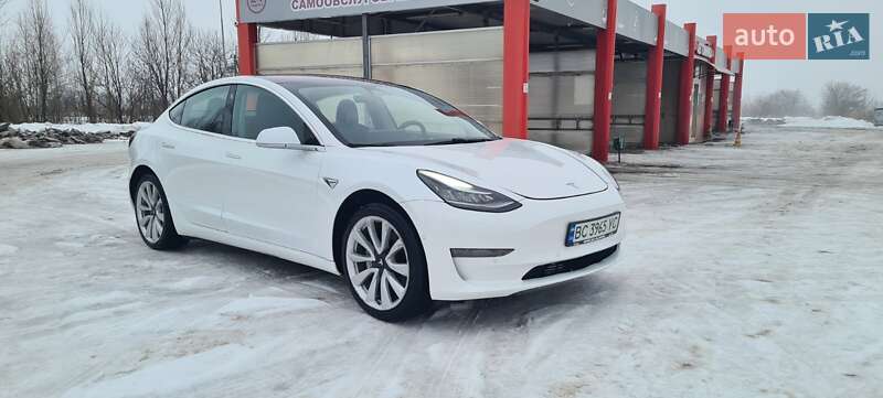 Седан Tesla Model 3 2017 в Нововолынске фото 15 Седан Tesla Model 3 2017 в Нововолынске