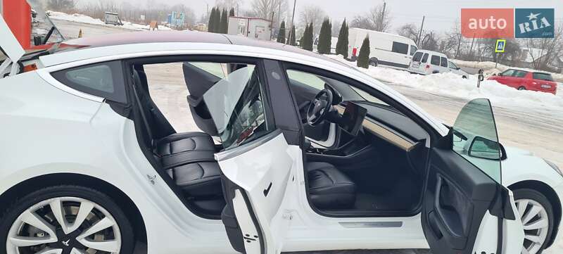 Седан Tesla Model 3 2017 в Нововолынске фото 31 Седан Tesla Model 3 2017 в Нововолынске