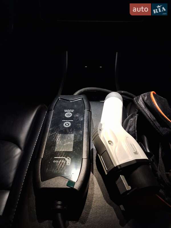 Седан Tesla Model 3 2019 в Одесі фото 20 Седан Tesla Model 3 2019 в Одесі