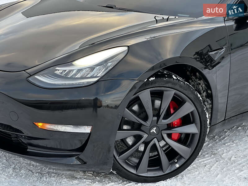 Седан Tesla Model 3 2019 в Луцке фото 5 Седан Tesla Model 3 2019 в Луцке