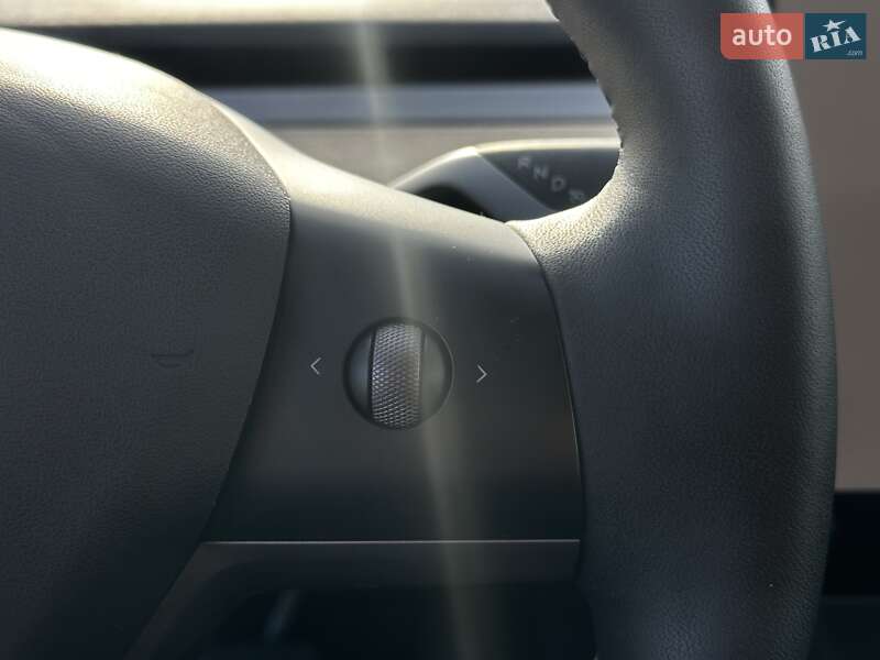 Седан Tesla Model 3 2022 в Львові фото 23 Седан Tesla Model 3 2022 в Львові