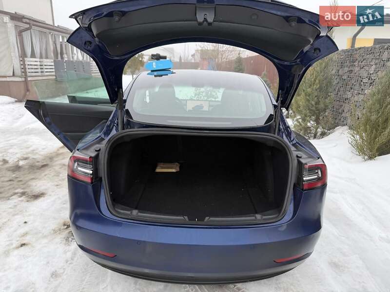 Седан Tesla Model 3 2022 в Киеве фото 6 Седан Tesla Model 3 2022 в Киеве