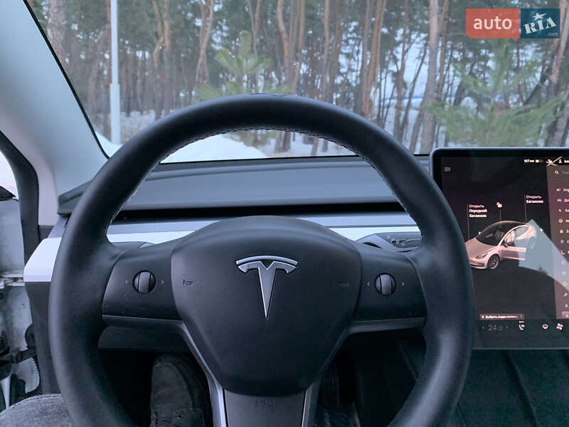 Седан Tesla Model 3 2021 в Киеве фото 34 Седан Tesla Model 3 2021 в Киеве