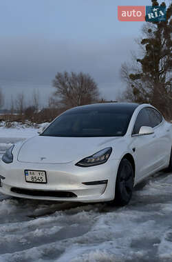 Седан Tesla Model 3 2020 в Киеве