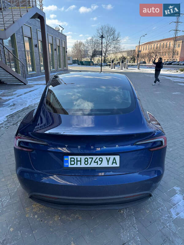 Седан Tesla Model 3 2024 в Одессе