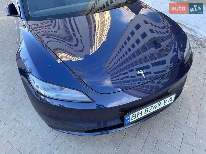 Седан Tesla Model 3 2024 в Одессе