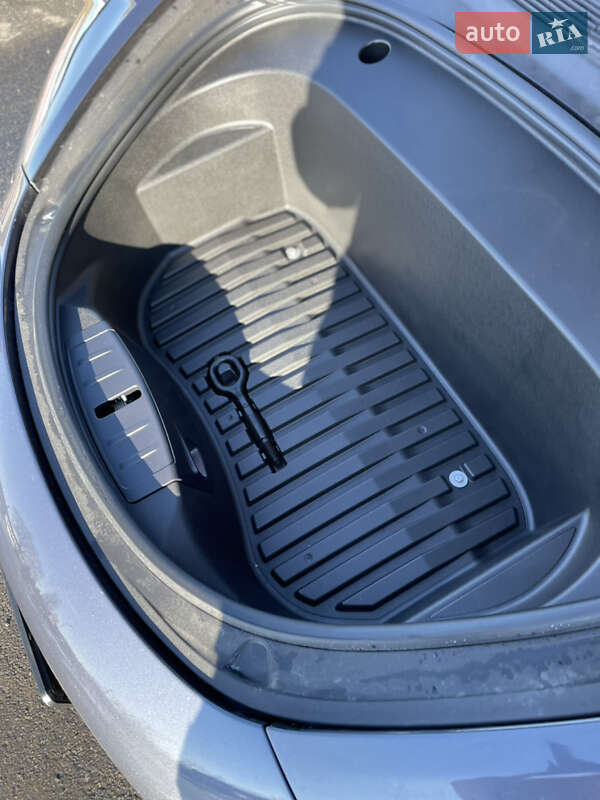 Седан Tesla Model 3 2023 в Благовещенском фото 71 Седан Tesla Model 3 2023 в Благовещенском