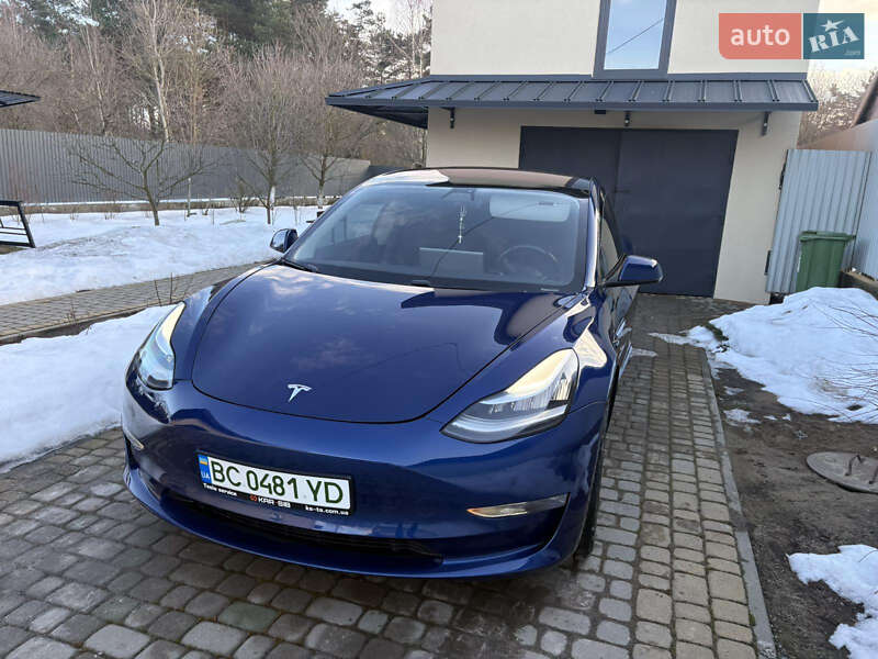 Седан Tesla Model 3 2018 в Львові фото 14 Седан Tesla Model 3 2018 в Львові