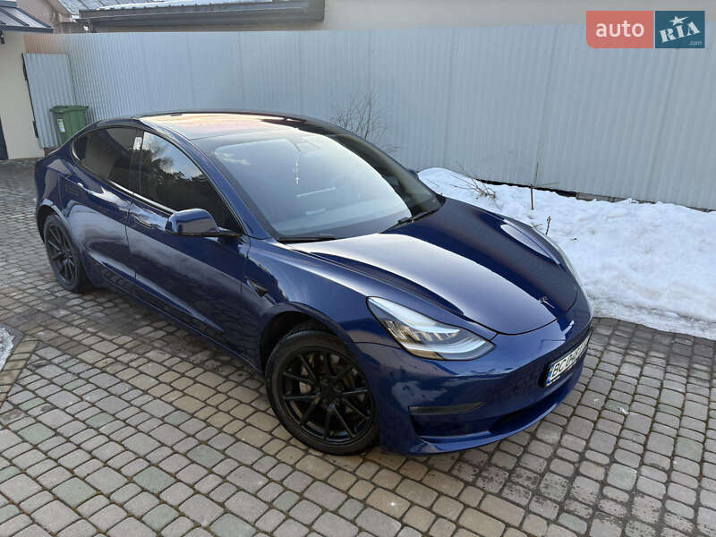 Седан Tesla Model 3 2018 в Львові фото 20 Седан Tesla Model 3 2018 в Львові