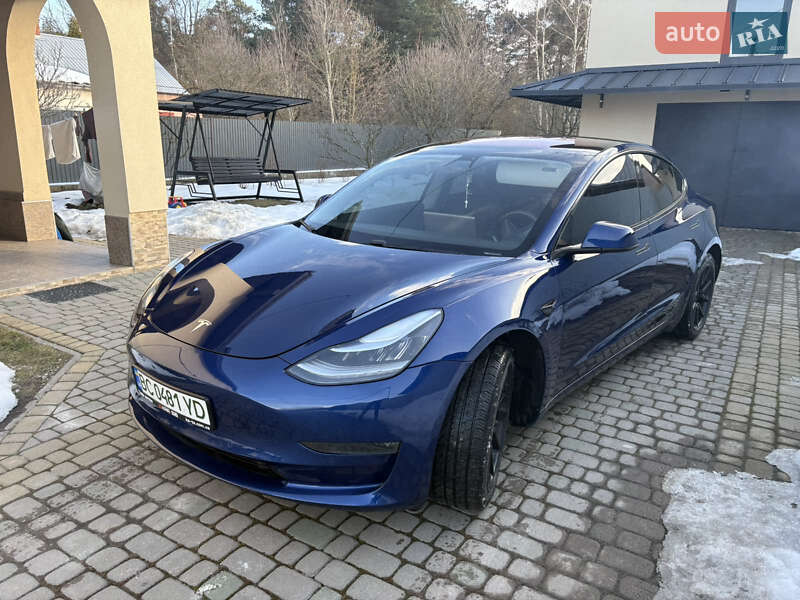 Седан Tesla Model 3 2018 в Львові фото 39 Седан Tesla Model 3 2018 в Львові